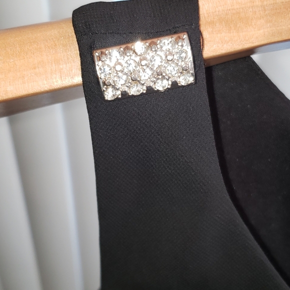 Signature Tessa Black Ruffle Dress - Picture 7 of 9